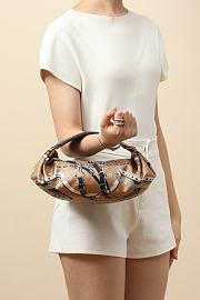 Hermes Balusoie Silk With Hunter HM5216 Size 32x24x12cm - 6