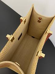 Fendi Sunshine Leather Tote Bag F9047 Size 35x17x31CM - 6