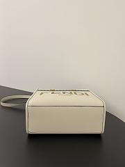 Fendi Tote Bag F6390-02 Size 25x12x22CM - 3