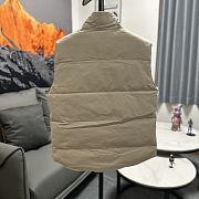 Canada Goose Down Vest CG3130-01 - 6