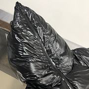 Moncler Down Jacket Code UC1316 - 4