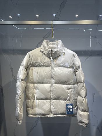 The North Face  KAWS Cowes XX Jacket TNF430-01