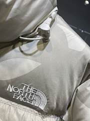The North Face  KAWS Cowes XX Jacket TNF430-01 - 2