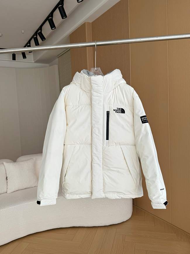 The North Face The 1996 Jacket TNF220 - 1