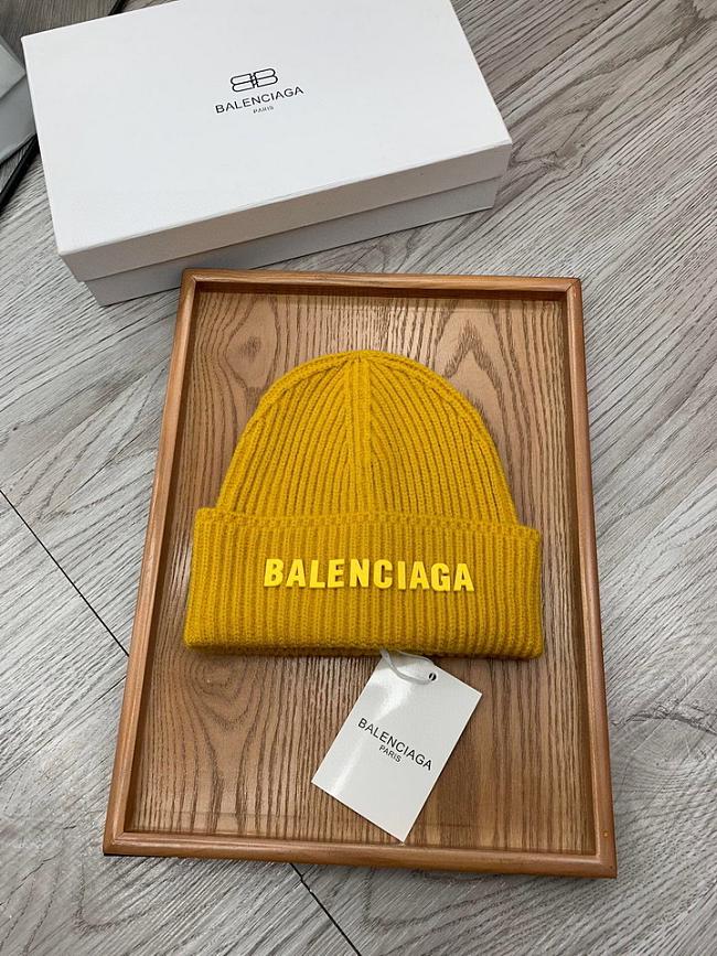 Balenciaga Beanie Code BS3025-01 - 1