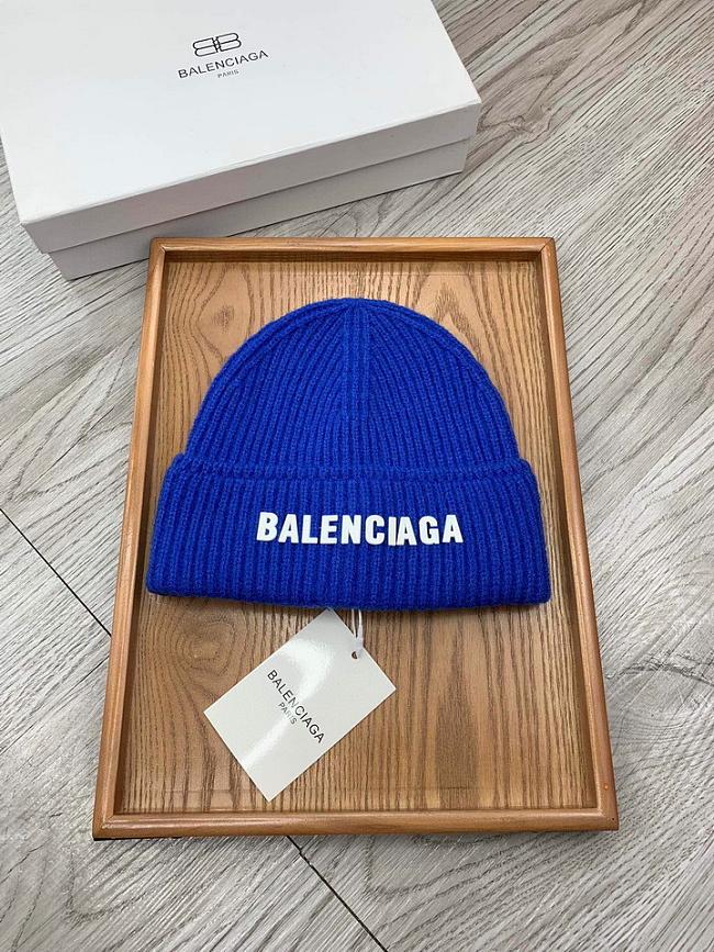 Balenciaga Beanie Code BS3025-02 - 1