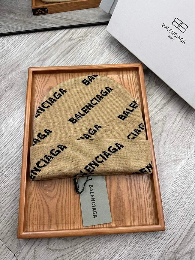 Balenciaga Beanie Code BS3007-01 - 1