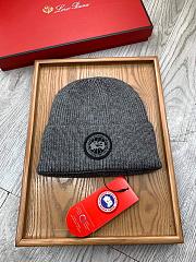 Canada Goose Beanie Code CA1610-07 - 1