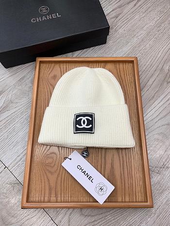 Chanel Beanie Code CC1001-01