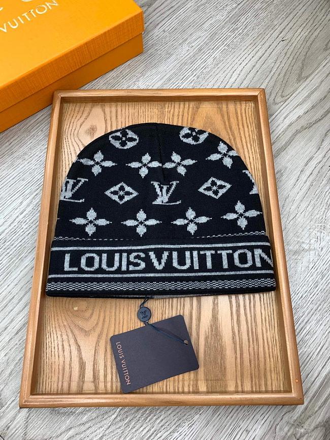 Louis Vuitton Beanie Code LV0010-02 - 1