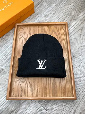 Louis Vuitton Beanie Code LV0010-07