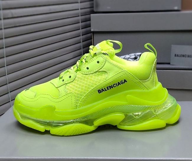 Balenciaga Triple S Clear Sole Glow Green - 1