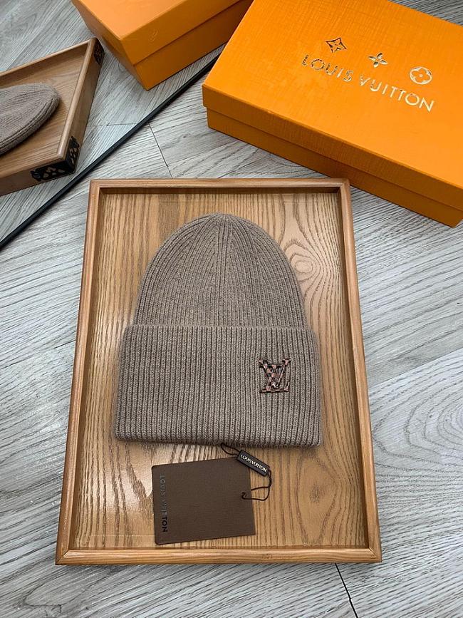 Louis Vuitton Beanie Code LV0050-05 - 1