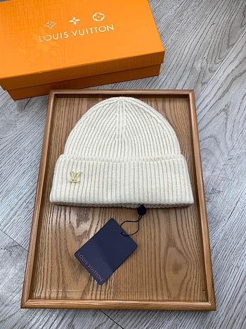 Louis Vuitton Beanie Code LV0051-04