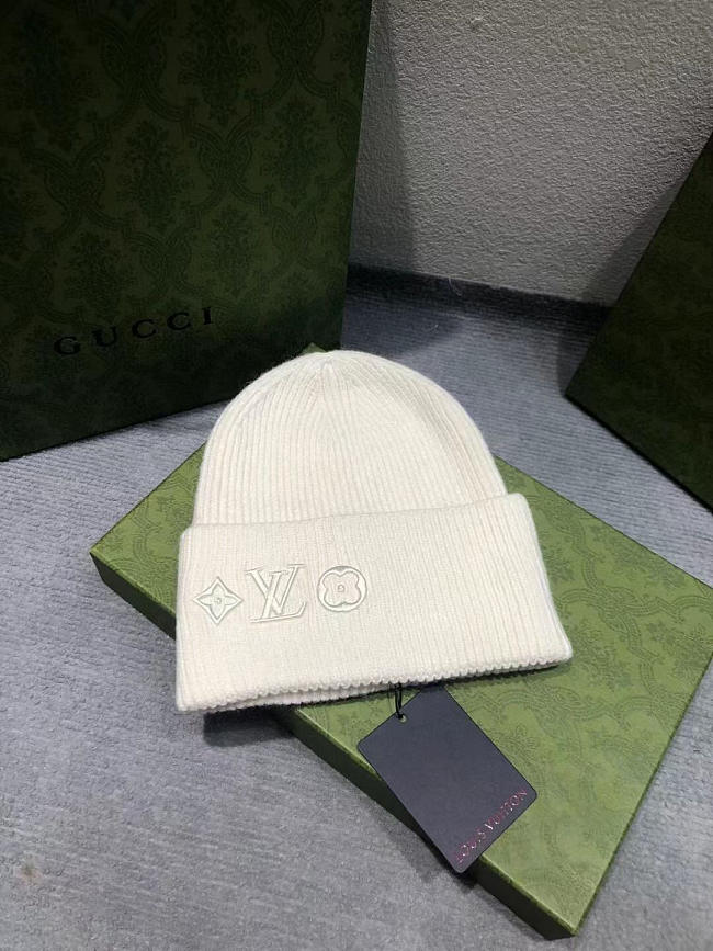 Louis Vuitton Beanie Code LV0053-04 - 1