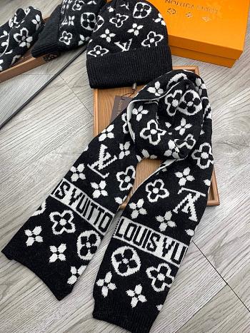 LV Scarf & Beanie Combo (2 items) LV1840-01