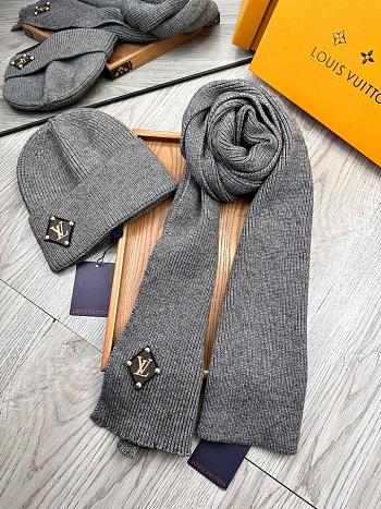 LV Scarf & Beanie Combo (2 items) LV1840-06