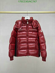 Moncler Knockoff Down Jacket Code AC747 - 1
