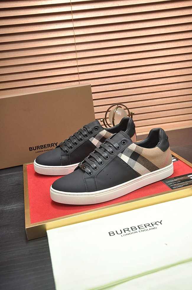 Burberry Suede And House Sneaker B0052 - 1