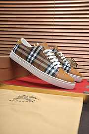 Burberry Suede And House Sneaker B0057 - 5