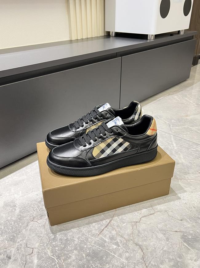 Burberry Terrace Sneakers B5215 - 1