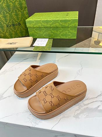 Gucci Slippers Platform GG5424