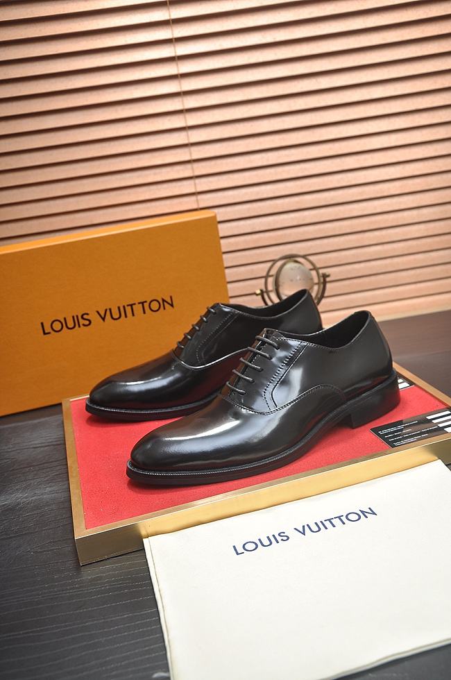 Louis Vuitton Loafer Lace-up LV5741 - 1