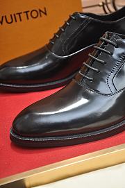 Louis Vuitton Loafer Lace-up LV5741 - 4