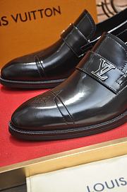 Louis Vuitton Loafer LOGO LV5841 - 4