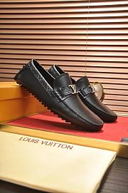 Louis Vuitton Loafer Men's LV2684 - 3