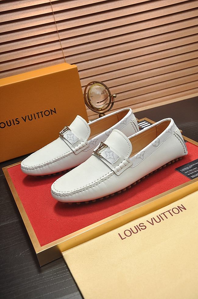 Louis Vuitton Loafer Men's LV2685 - 1