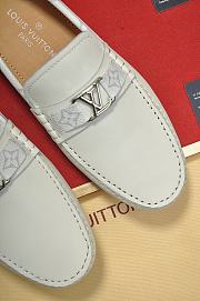 Louis Vuitton Loafer Men's LV2685 - 3