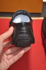 Louis Vuitton Loafer Men's Mocassins LV2582 - 6