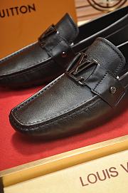 Louis Vuitton Loafer Men's Mocassins LV2582 - 2