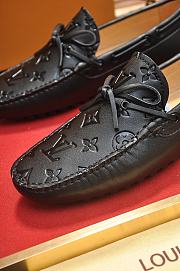Louis Vuitton Loafer Men's Mocassins LV2584 - 3