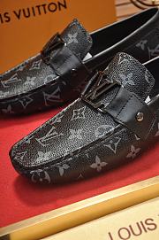 Louis Vuitton Loafer Men's Mocassins LV2585 - 3