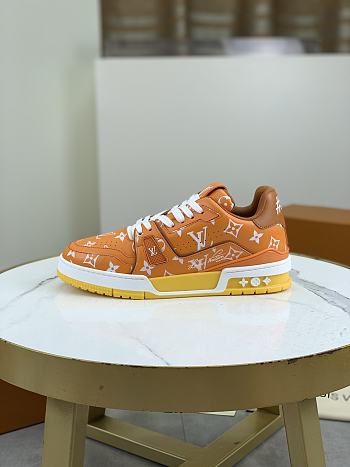 Louis Vuitton Trainer Sneakers LV14C52