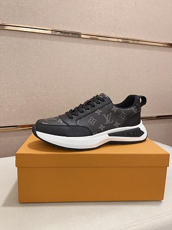 LV Sneakers with Cowhide and Monogram LV6131