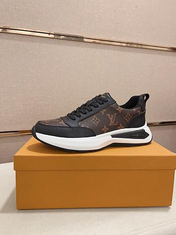 LV Sneakers with Cowhide and Monogram LV6132