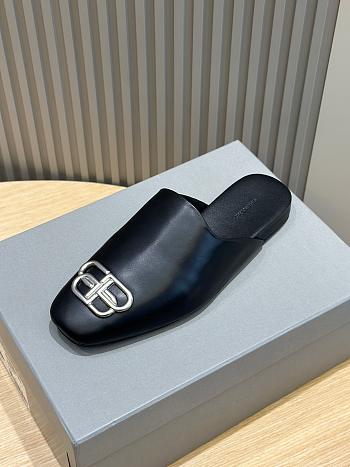 Balenciaga Cosy BB Leather Slippers B2250