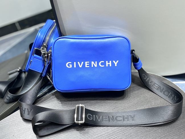 Givenchy Men's Camera Leather Logo G0015 Size 24x15x10cm - 1