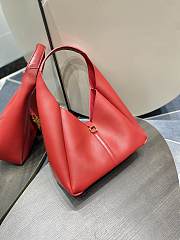 Givenchy Should Bag 230919H Size 31x43x15cm - 3