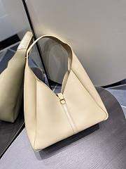 Givenchy Should Bag 230920H Size 31x43x15cm - 2