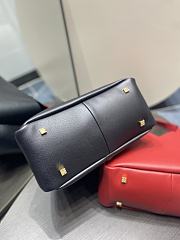 Givenchy Should Bag 230921H Size 31x43x15cm - 6