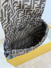 Fendi Backpack Code F2277 Size 26x12x23cm - 4