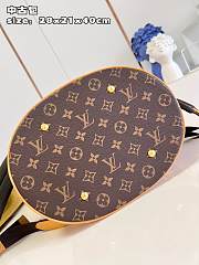 LV Backpacks Classic Montsouris Size 29x38x20cm - 5