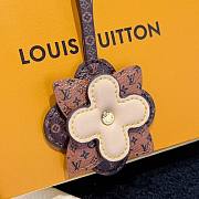LV Bag Charm with Floral M02136 - 5