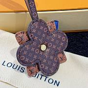 LV Bag Charm with Floral M02136 - 3
