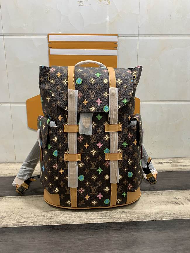 LV Christopher Backpack M5650 Size 41×48×13cm - 1