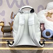 LV Discovery Backpack M46559 Size 29x38x20cm - 6